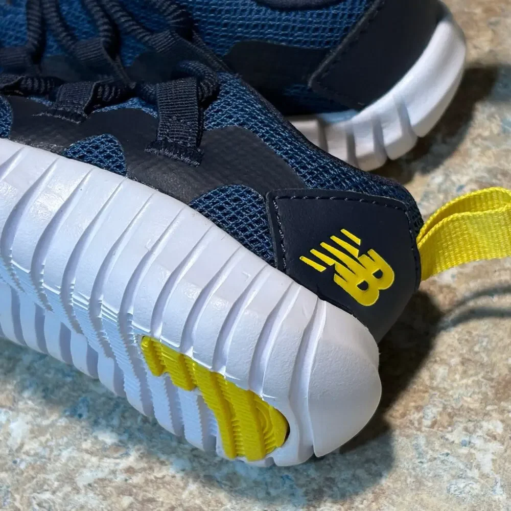 New Balance Infant Baby Playgruv Blue Running Bungee Shoes Size 5 Toddler - Picture 10 of 11